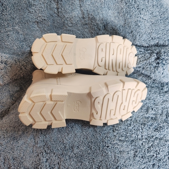 Circus ankle boots in Size 9.5M - Picture 3 of 5